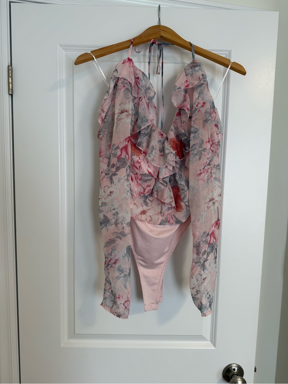 PrettyLittleThing Pink Floral Ruffle Long Sleeve Bodysuit